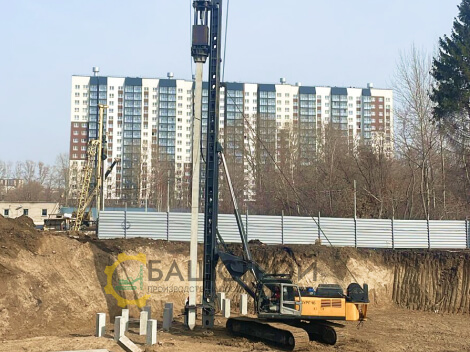 Работа КБУРГ 16-02 на базе экскаватора Hyundai 450 (Фото, Видео) Работа КБУРГ 16-02 на базе экскаватора Hyundai 450 (Фото, Видео)