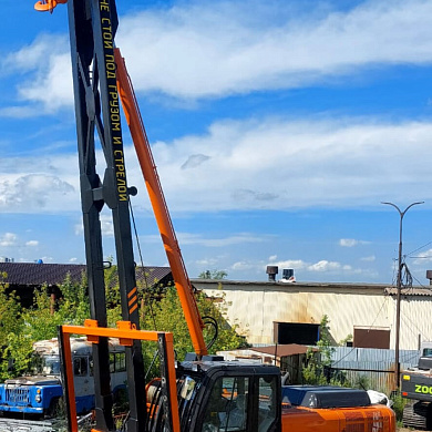 Съемное навесное устройство крана-трубоукладчика на экскаватор Hitachi ZX330